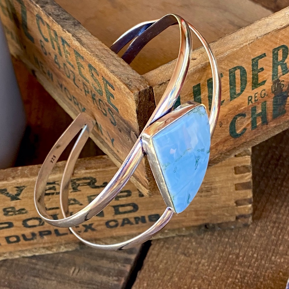 ✨RARE BLUE OPAL ADJ SILVER BANGLE BRACELET